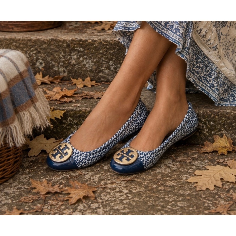 Tory Burch Reva Tweed Ballet Flats Blue Ivory Gold Logo Cap Toe Size 7
